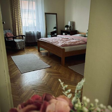 Taban Apartman เปตช์ ภายนอก รูปภาพ