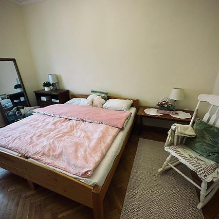 Taban Apartman เปตช์ ภายนอก รูปภาพ